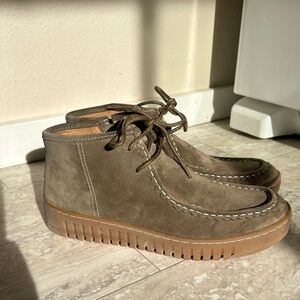 Comfortiva Olive Suede Chukka Boots